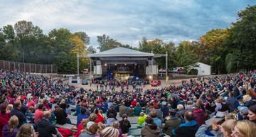 Freilichtbühne für Konzerte, Sommerkinos und Ausflüge Zwickau | © Kultour Z. 