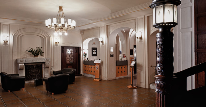 Hotel Schloss Schweinsburg Neukirchen Lobby