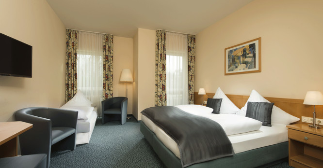 Hotel Schloss Schweinsburg Neukirchen double room Residence